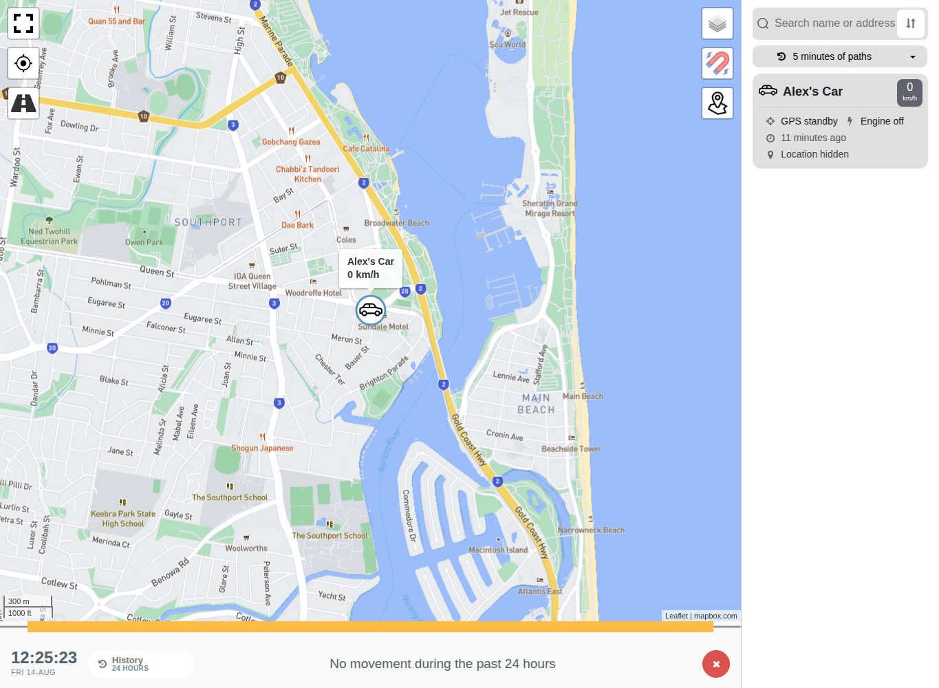 Vehicle playback showing the 24-hour route, activity timeline, history period, play controls, speed and close button.